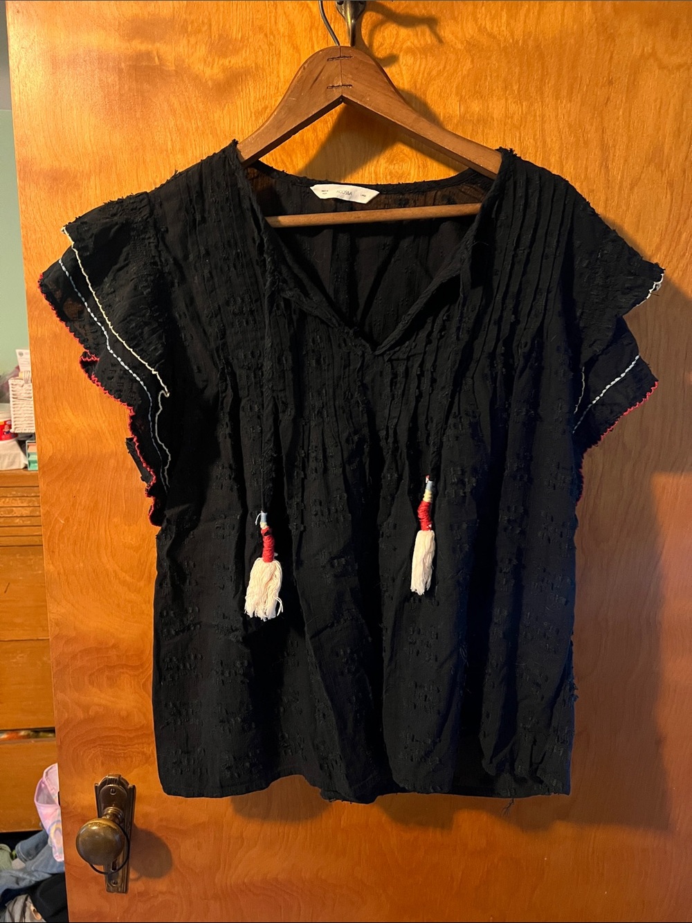 Acos&a Black Tassel-Detail Short Sleeve Women’s Top